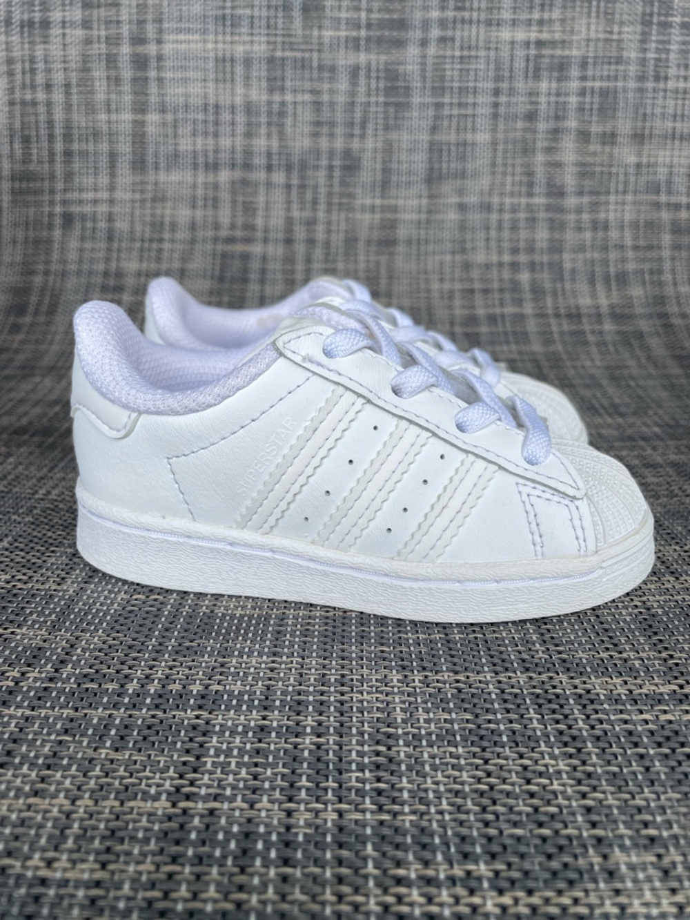 adidas Superstar White Classic Shell-Toe Sneakers Easy-On Toddler Shoes Infant 4